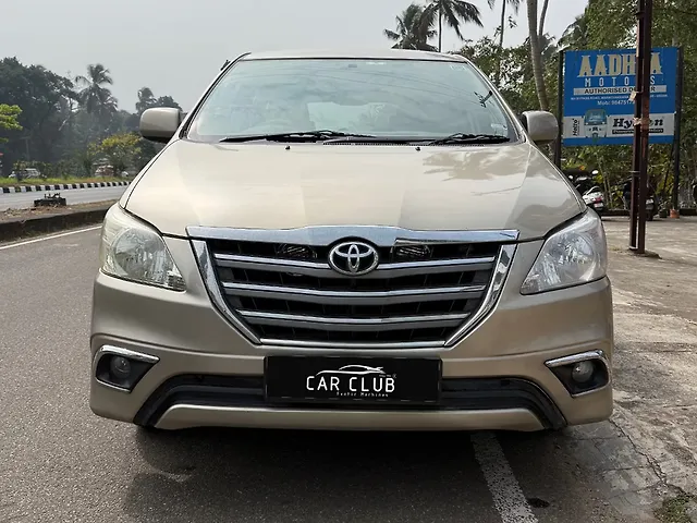 Used 2011 Toyota Innova in Thrissur