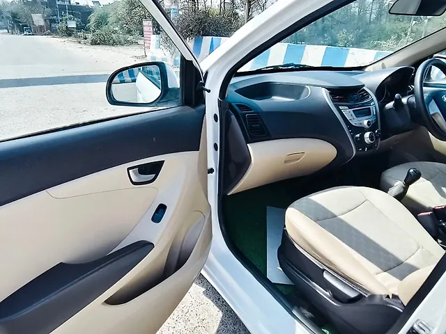 Used Hyundai Eon Sportz in Lucknow