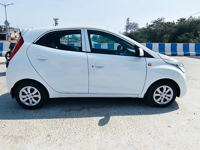 Used Hyundai Eon Sportz in Lucknow