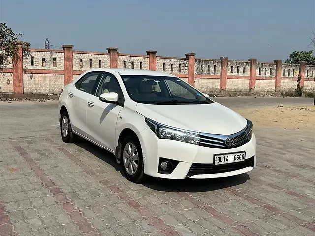 Used 2015 Toyota Corolla Altis in Delhi