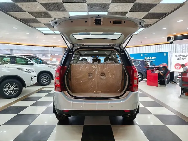 Used Mahindra XUV500 [2015-2018] W10 AT in Bangalore