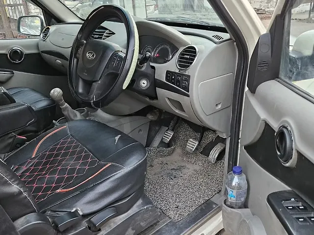 Used Mahindra NuvoSport N8 in Kanpur