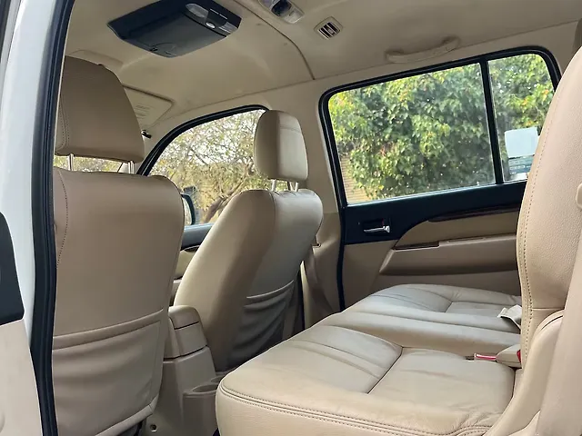 Used Ford Endeavour [2009-2014] 3.0L 4x4 AT in Bangalore