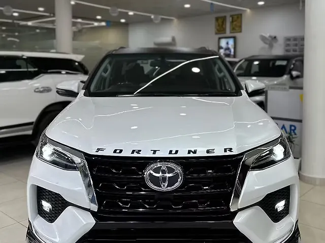 Used 2025 Toyota Fortuner in Mohali