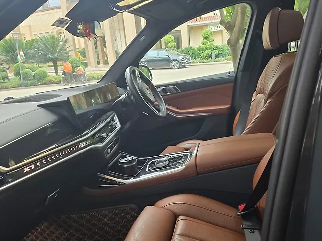 Used BMW X7 xDrive40i M Sport in Meerut