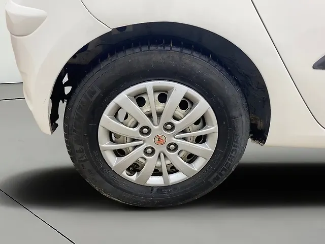 Used Hyundai i10 [2010-2017] 1.1L iRDE Magna Special Edition in Ahmedabad