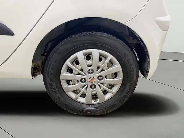 Used Hyundai i10 [2010-2017] 1.1L iRDE Magna Special Edition in Ahmedabad