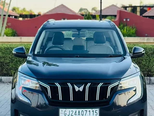 Used 2022 Mahindra XUV700 in Surat