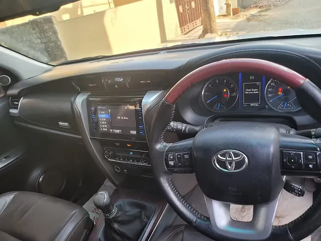Used Toyota Fortuner [2016-2021] 2.8 4x2 MT in Jamshedpur