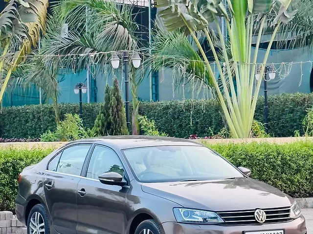 Used Volkswagen Jetta Highline TDI AT in Surat