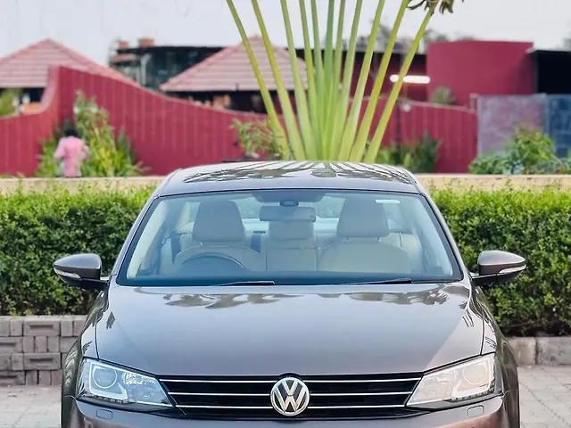 Used Volkswagen Jetta Highline TDI AT in Surat