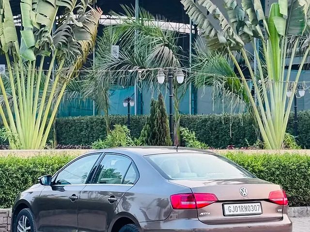 Used Volkswagen Jetta Highline TDI AT in Surat
