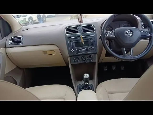 Used Skoda Rapid [2014-2015] 1.5 TDI CR Ambition with Alloy Wheels in Jaipur