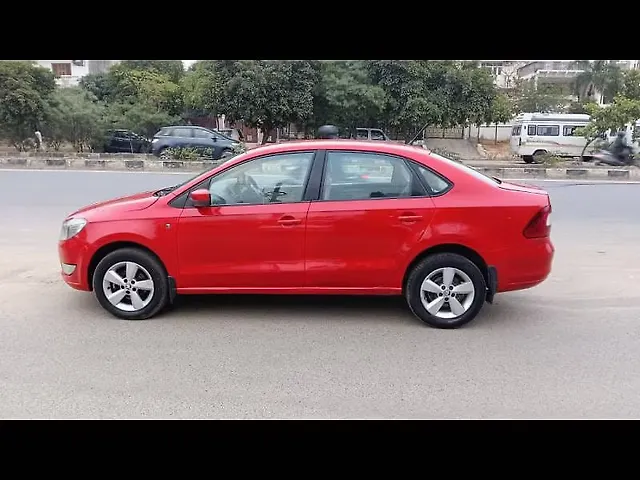 Used Skoda Rapid [2014-2015] 1.5 TDI CR Ambition with Alloy Wheels in Jaipur