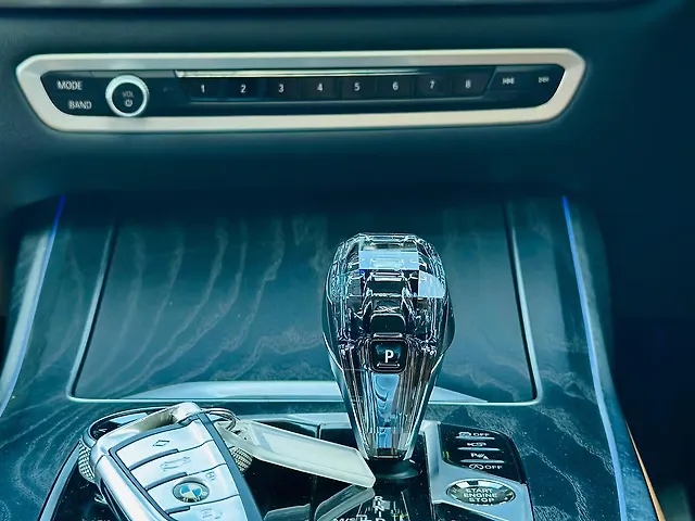 Used BMW X7 [2019-2023] xDrive30d DPE Signature 7STR in Surat