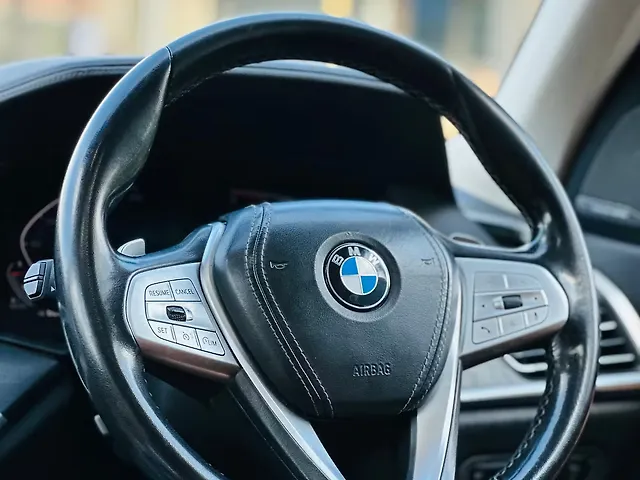 Used BMW X7 [2019-2023] xDrive30d DPE Signature 7STR in Surat