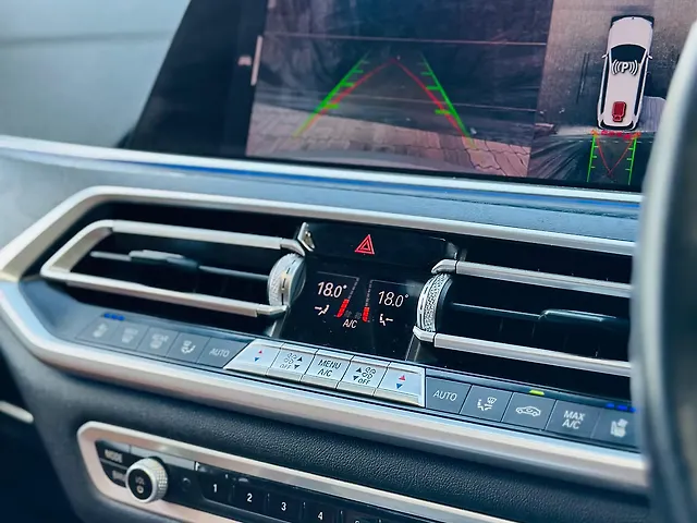 Used BMW X7 [2019-2023] xDrive30d DPE Signature 7STR in Surat