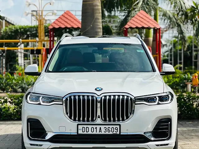 Used BMW X7 [2019-2023] xDrive30d DPE Signature 7STR in Surat