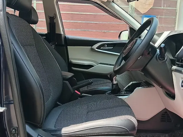 Used Kia Carens [2022-2023] Prestige Plus 1.4 Petrol MT 7 STR in Chennai