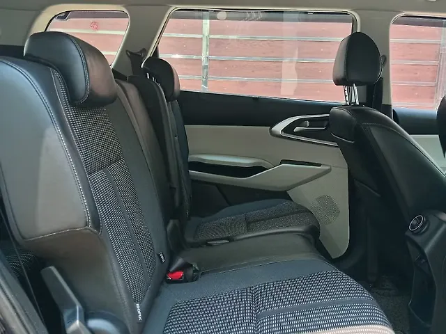 Used Kia Carens [2022-2023] Prestige Plus 1.4 Petrol MT 7 STR in Chennai