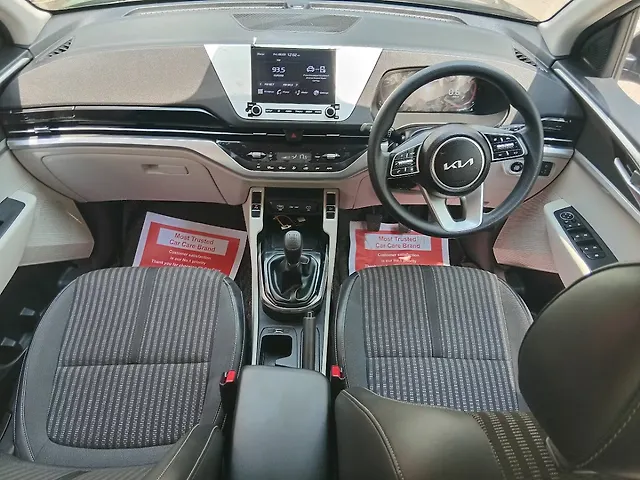 Used Kia Carens [2022-2023] Prestige Plus 1.4 Petrol MT 7 STR in Chennai