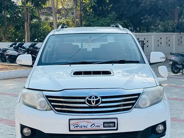 Used 2012 Toyota Fortuner in Ahmedabad Used 2012 Toyota Fortuner in Ahmedabad
