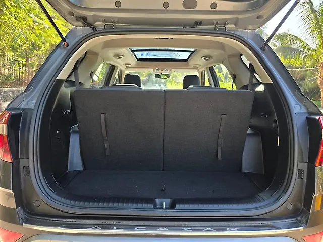 Used Hyundai Alcazar [2021-2023] Signature (O) 6 STR 1.5 Diesel AT in Mumbai