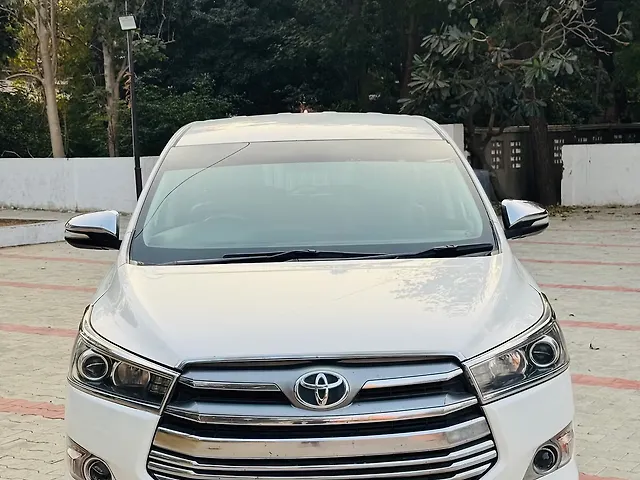 Used 2016 Toyota Innova Crysta in Ahmedabad Used 2016 Toyota Innova Crysta in Ahmedabad