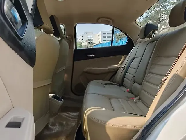 Used Maruti Suzuki Dzire VXi Petrol Manual in Mumbai