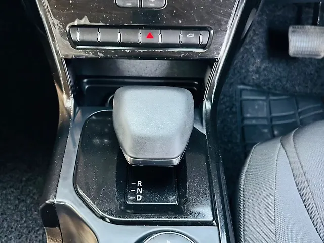 Used Tata Nexon Pure (S) 1.2 Petrol 6AMT [2024-2025] in Delhi