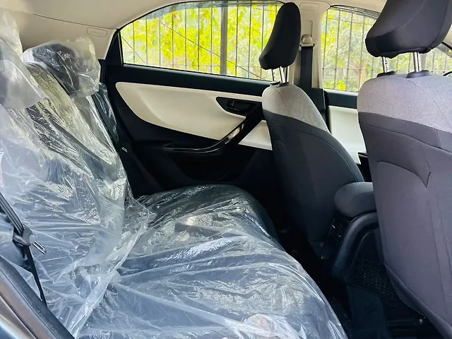 Used Tata Nexon Pure (S) 1.2 Petrol 6AMT [2024-2025] in Delhi