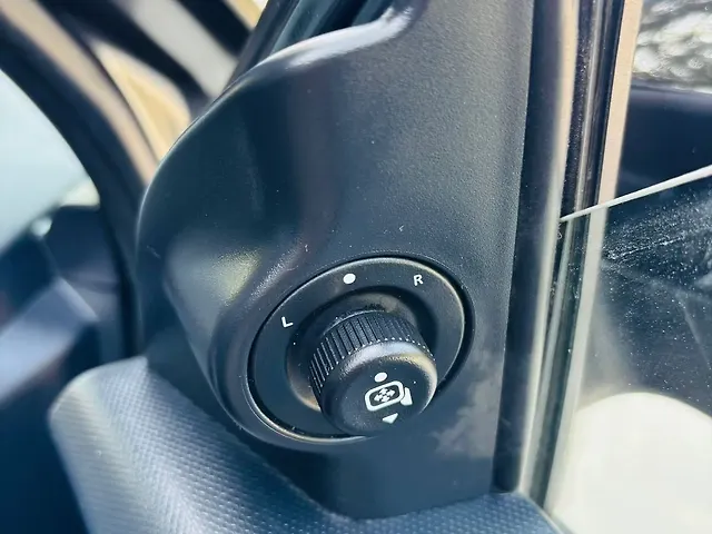 Used Tata Nexon Pure (S) 1.2 Petrol 6AMT [2024-2025] in Delhi