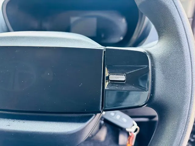 Used Tata Nexon Pure (S) 1.2 Petrol 6AMT [2024-2025] in Delhi