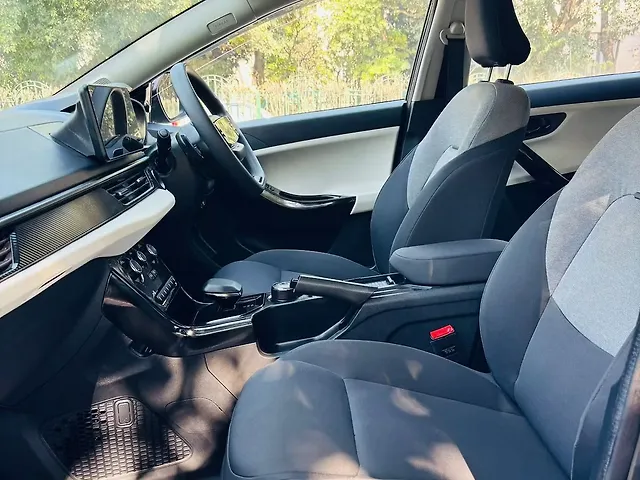 Used Tata Nexon Pure (S) 1.2 Petrol 6AMT [2024-2025] in Delhi