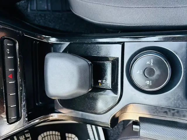 Used Tata Nexon Pure (S) 1.2 Petrol 6AMT [2024-2025] in Delhi