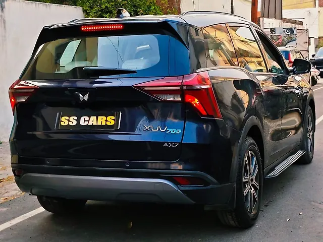 Used Mahindra Old Generation XUV700 AX 7 Diesel MT Luxury Pack 7 STR [2021] in Lucknow