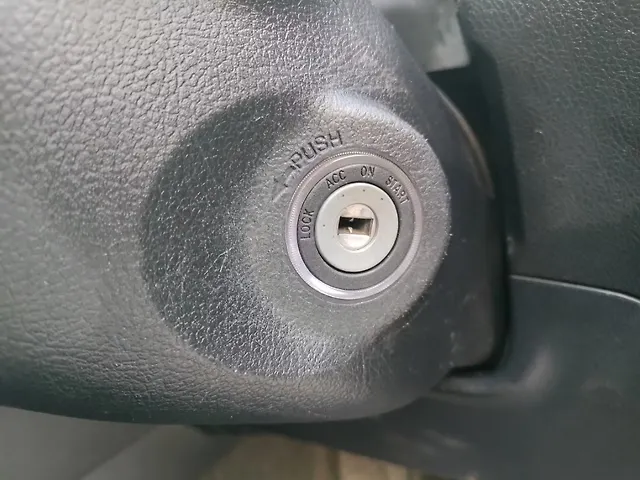 Used Toyota Innova Crysta [2020-2023] GX 2.4 AT 8 STR in Bangalore