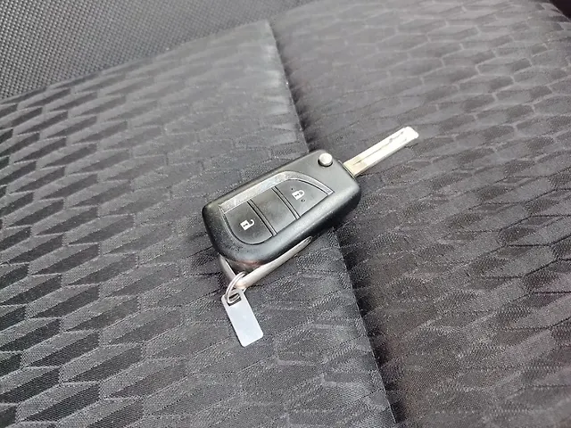 Used Toyota Innova Crysta [2020-2023] GX 2.4 AT 8 STR in Bangalore