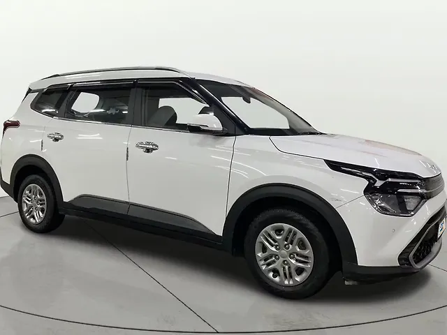 Used 2023 Kia Carens in Mohali