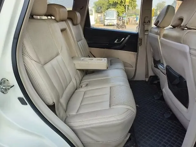 Used Mahindra XUV500 [2015-2018] W10 in Kanpur