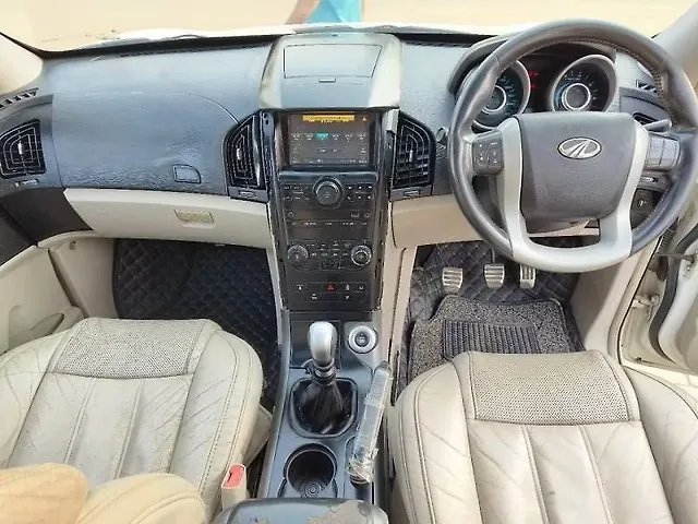 Used Mahindra XUV500 [2015-2018] W10 in Kanpur