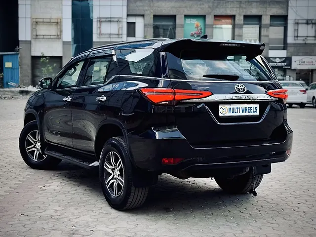 Used Toyota Fortuner 4x2 2WD Diesel 2.8L Turbo Automatic in Delhi