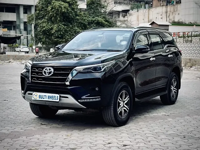Used Toyota Fortuner 4x2 2WD Diesel 2.8L Turbo Automatic in Delhi