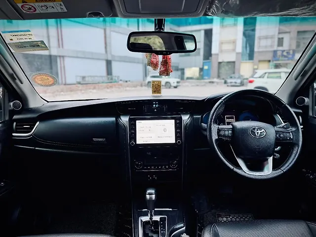 Used Toyota Fortuner 4x2 2WD Diesel 2.8L Turbo Automatic in Delhi