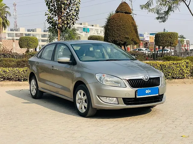 Used Skoda Rapid [2014-2015] 1.5 TDI CR Elegance AT in Mohali