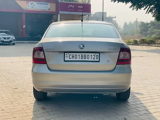 Used Skoda Rapid [2014-2015] 1.5 TDI CR Elegance AT in Mohali