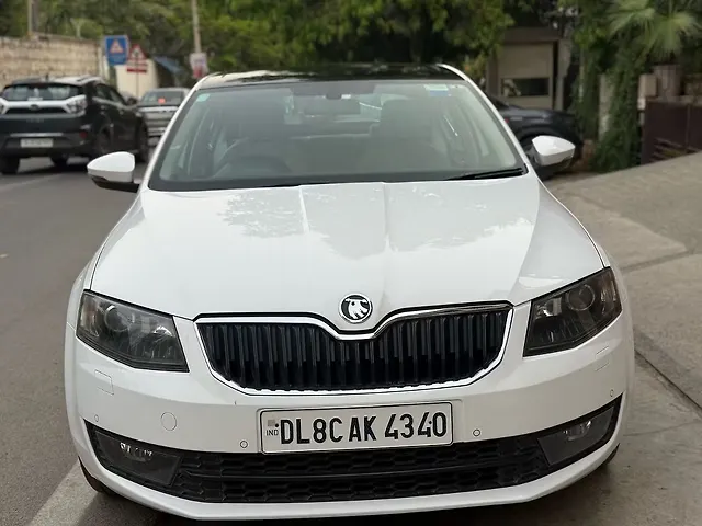 Used 2015 Skoda Octavia in Delhi