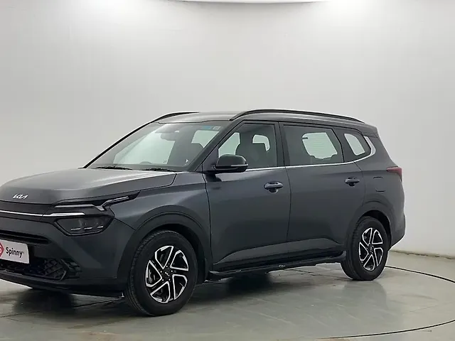 Used 2023 Kia Carens in Kolkata