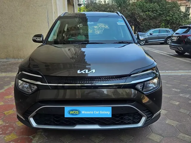 Used 2023 Kia Carens in Thane