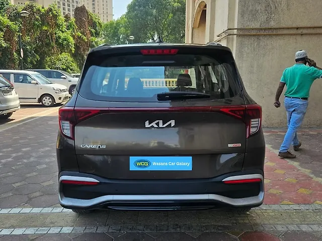 Used Kia Carens [2022-2023] Prestige Plus 1.4 Petrol MT 7 STR in Thane